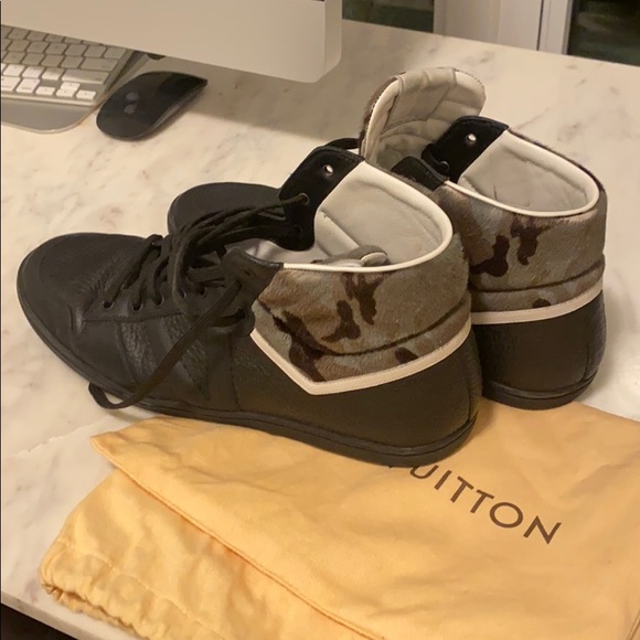 New Men’s Louis Vuitton high tops - Picture 4 of 5